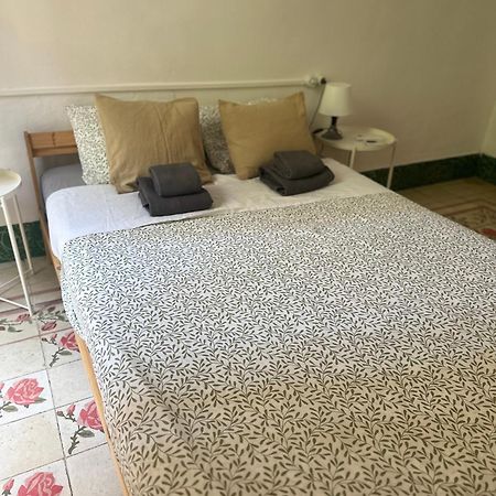 Habitacion Con Bano Privado 1 Cama De Matrimonio Valencia Eksteriør billede
