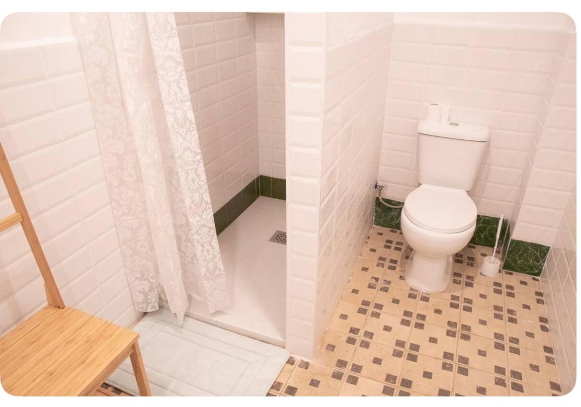 Habitacion Con Bano Privado 1 Cama De Matrimonio Valencia Eksteriør billede