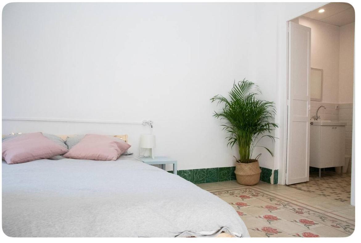 Habitacion Con Bano Privado 1 Cama De Matrimonio Valencia Eksteriør billede